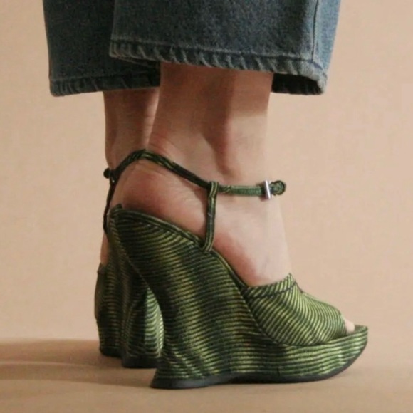 PRADA RARE VINTAGE 00 PRADA GREEN ILLUSION PRINT OPEN TOE WEDGE MULES sz 39 NWOT - Picture 4 of 12